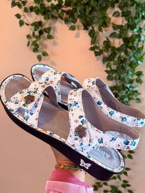 Floral White Adjustable Sandals with Blue & Green Accents